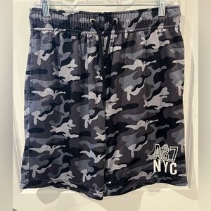 Aeropostale NWOT Black and Grey Camo Athletic Shorts Size Medium